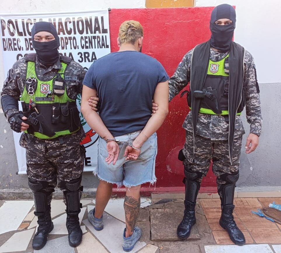 El primer detenido fue identificado como Alexis Matías Torres Amarilla. Foto: Gentileza