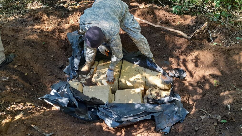 El operativo “Nueva Alianza 44″ es realizado por la Senad con apoyo de la Fuerza Aérea Paraguaya y la Policía Federal del Brasil. Foto: Gentileza