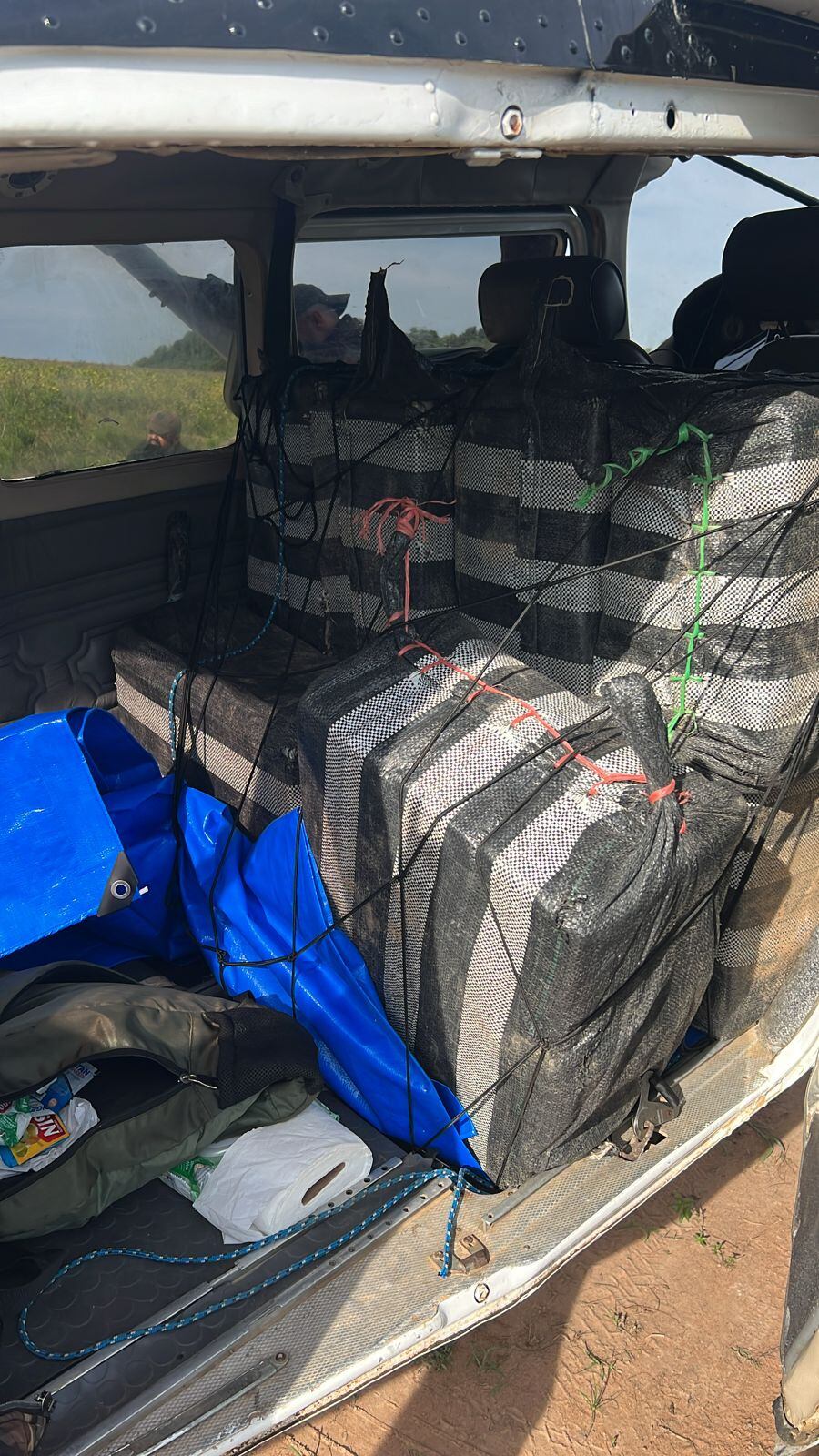 Cargamento de cocaína incautado en la compañía Tristán Salazar del distrito de San Juan Bautista, departamento de Misiones. Foto: Gentileza