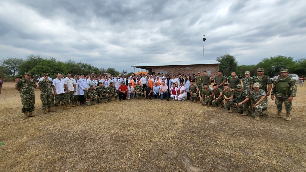 Un gran equipo de profesionales de salud acompañaron la asistencia con la asociación Juntas Podemos. Foto: Gentileza