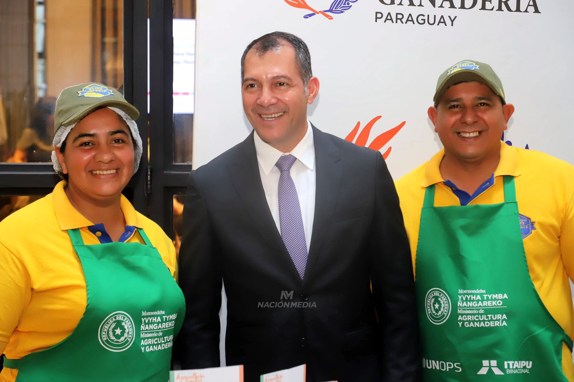 "Hemos conseguido que nuestros productores puedan ser, hoy en día, exportadores", asegura a La Nación el ministro de Agricultura y Ganadería, Carlos Giménez. Foto: Archivo