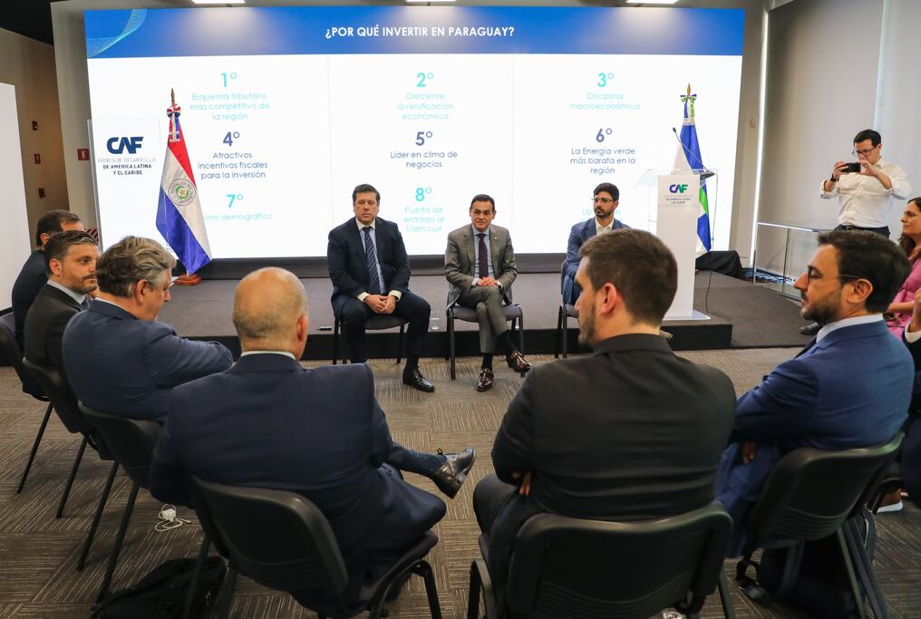 La reunión institucional con empresarios españoles derivó de la diplomacia desarrollada por el gobierno de Santiago Peña. Foto: Gentileza 