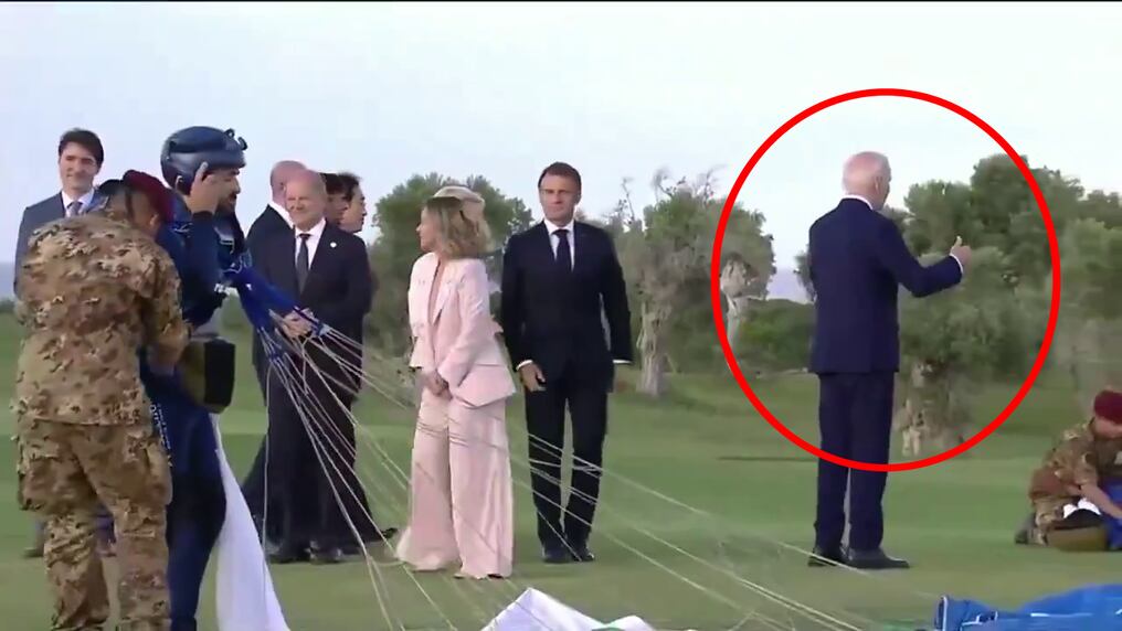 Recientemente se viralizó un clip del mandatario deambulando en una actividad por el G7 en Italia. Foto: Captura de video