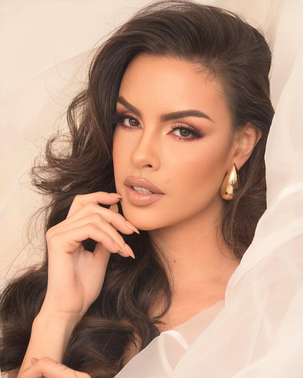 Elicena Andrada competirá esta noche por la corona del certamen Miss Universo. Foto: @elicenaandradaorrego/Instagram