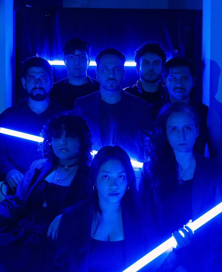 El elenco de “Dispositivos Vinculados”. Foto: Napo Antúnez