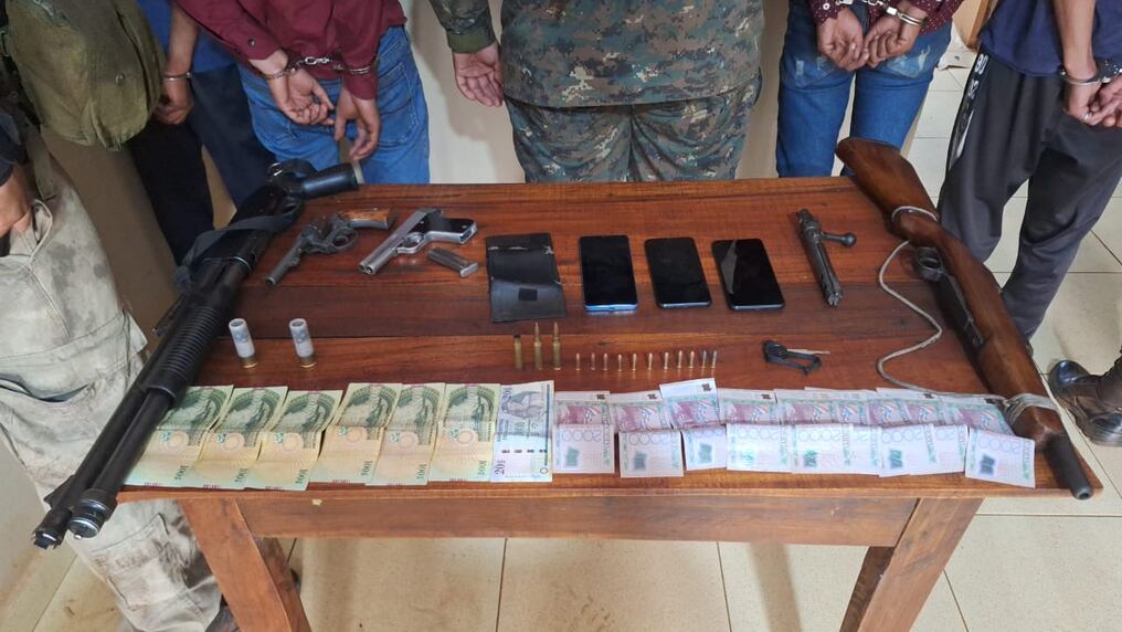 Los detenidos fueron identificados como  Cristino Ramón González Riveros, Luis Fernando González Riveros, Ignacio Domingo González Riveros y Alfredo Blanco. Foto: Gentileza