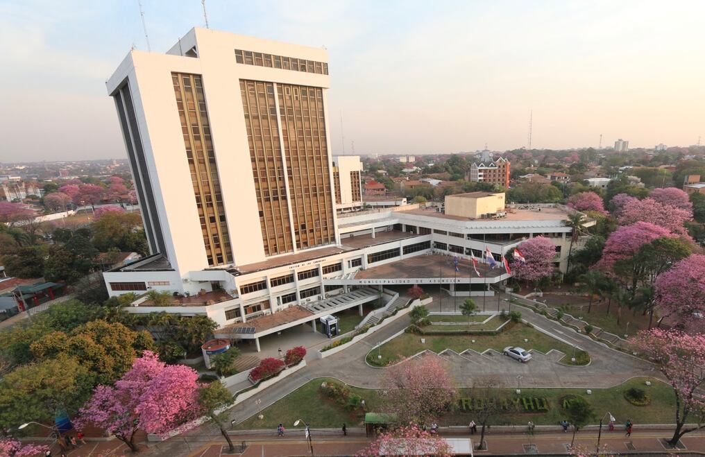 El horario de atención es de lunes a viernes de 7:00 a 16:00 horas en la Dirección de Tránsito de la Municipalidad de Asunción. Foto: Archivo