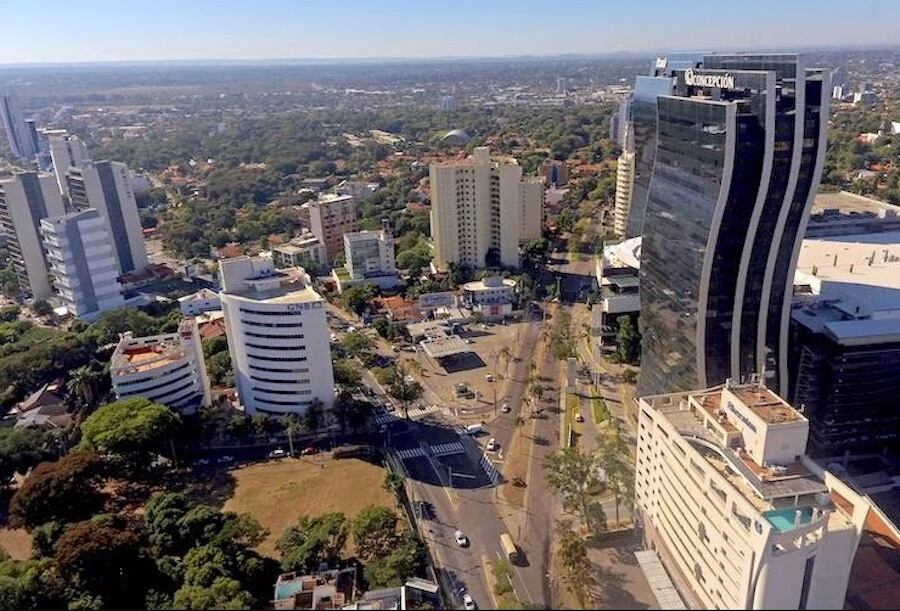 Especialista indicó que la organización de la deuda pública resulta la principal traba para avanzar hacia el grado de inversión. Foto: Archivo