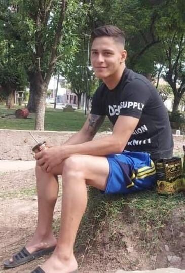 Emerson Roa, de 23 años, sigue en terapia, pero en la fecha ya despertó. Foto: Gentileza