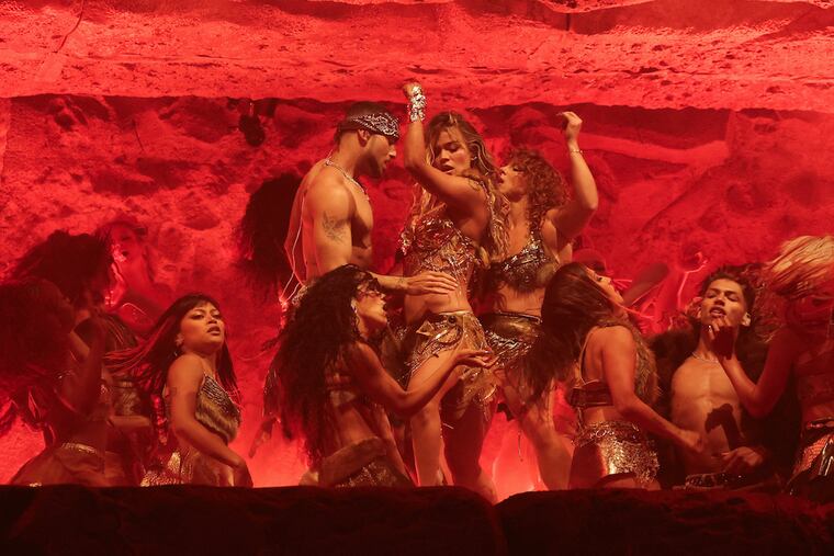 Karol G deslumbró en Coachella. Foto: Valerie Macon / AFP