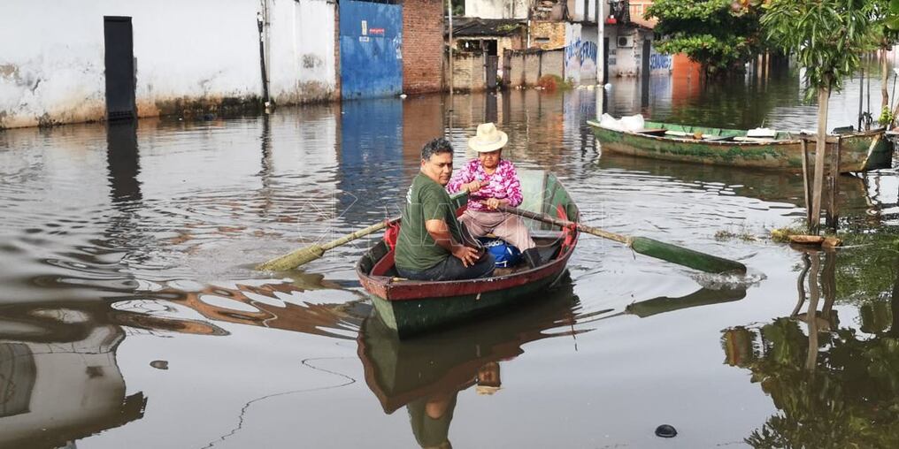 Para alcanzar la Argentina bastan unos 15 minutos de remo para cruzar el río Paraguay y ni siquiera quedarán registros en Migraciones. Foto: Ilustrativa/Angélica Giménez 970 AM.