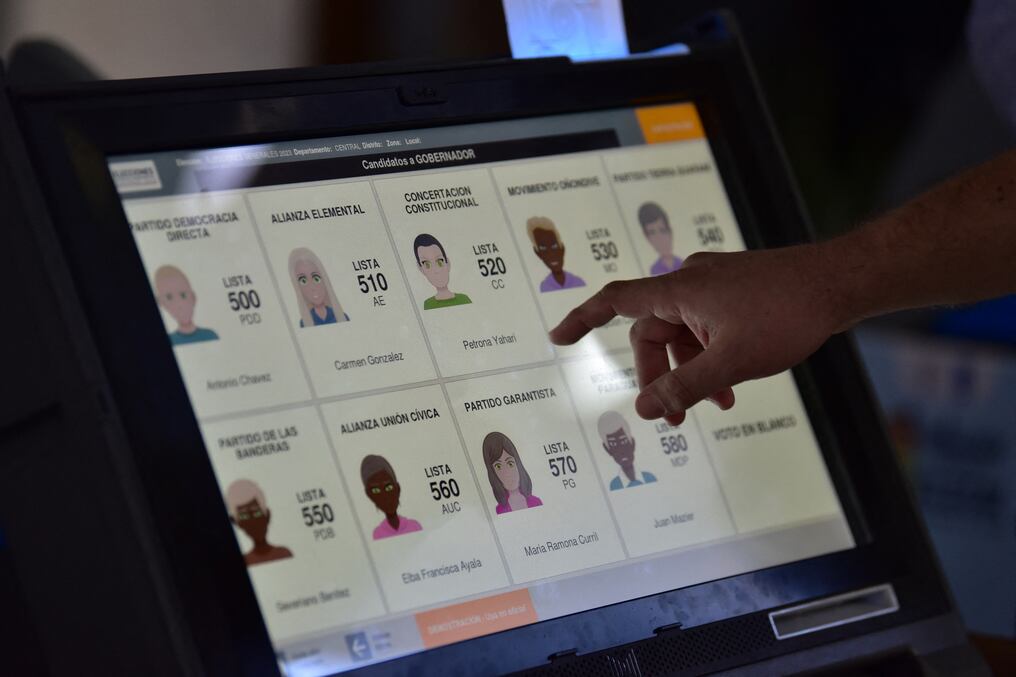 La intención del organismo electoral, encabezado por Jaime Bestard, es contar este año con 5.000 máquinas de votación para la capacitación de los ciudadanos y las organizaciones políticas. Foto: Gentileza