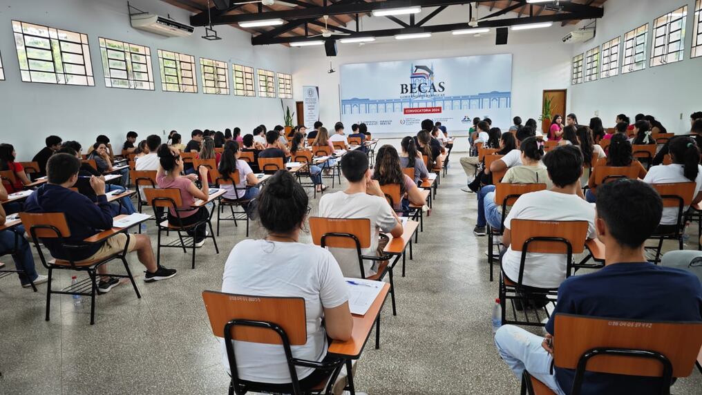 Se trata de 4.500 becas para carreras universitarias y formación docente; mientras que 500 plazas se destinan a tecnicaturas. Foto: Gentileza