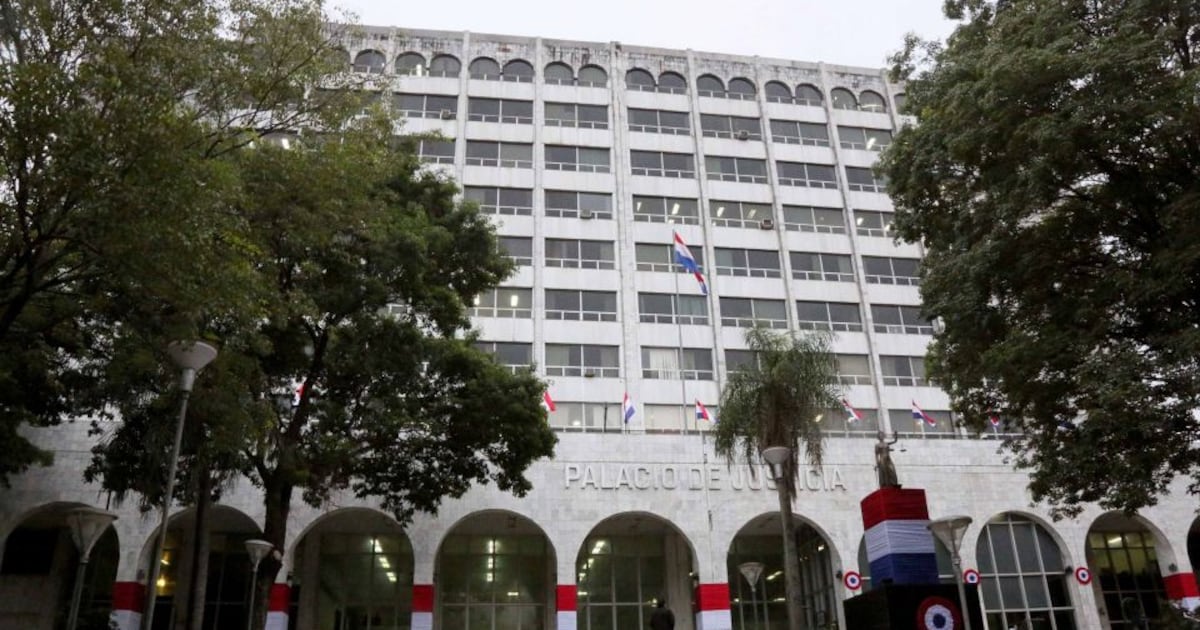 Diario HOY | Asumió el nuevo Defensor General y promete servir a los ...