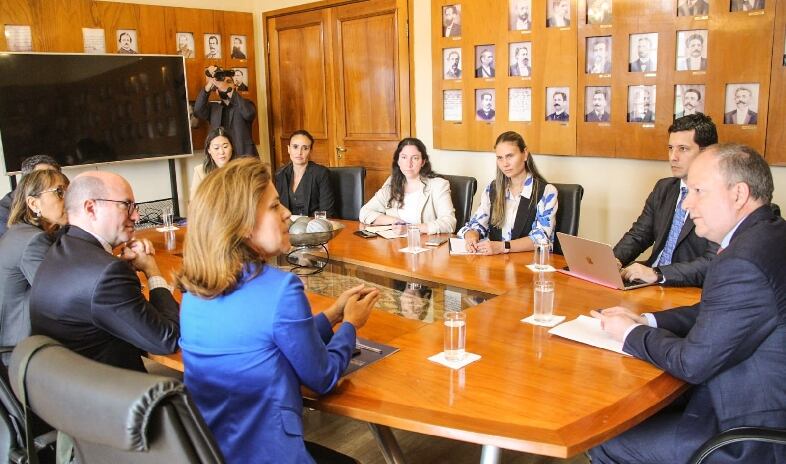 Reunión del MEF con autoridades del Banco Mundial y la Corporación Financiera Internacional. Foto: Gentileza