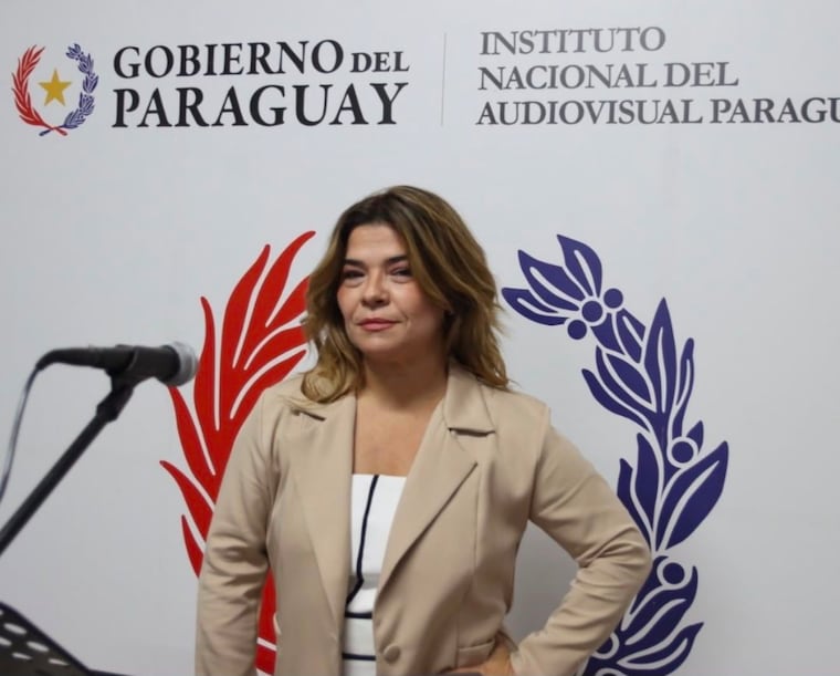 Natalia Fúster Cascio, artista, economista y docente. Foto: Instagram - @inap_py