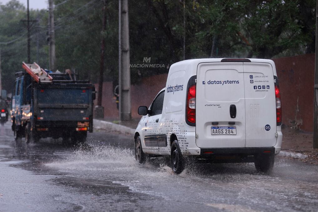 Las fuertes lluvias tendrán como punto: Asunción, Central y varias localidades de la región Oriental, así como la Occidental. Foto: Mariana Díaz