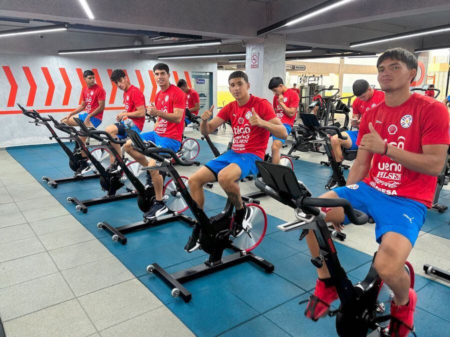 Entusiasmados por el gran momento de la selección, los futbolistas trabajan motivados.FOTO: @SELECCIÓN PARAGUAYA APF