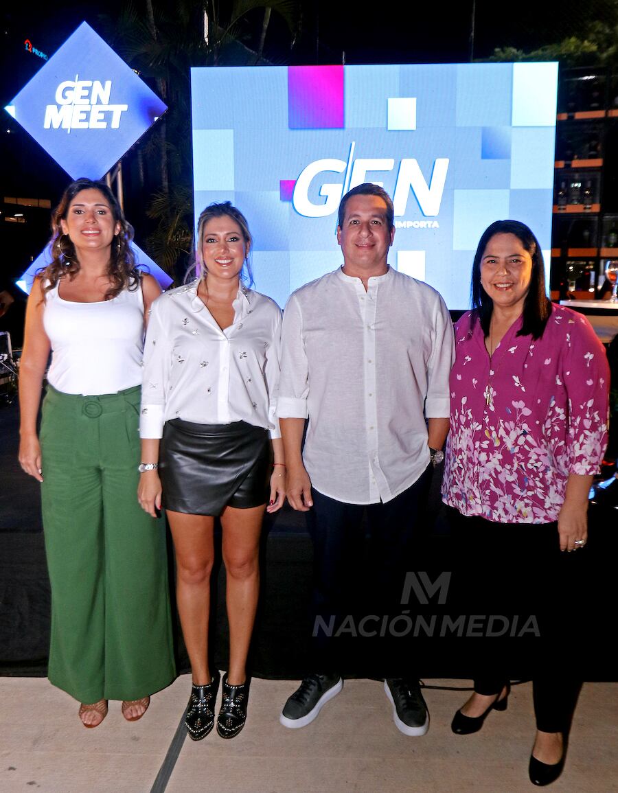 Silvia Feliu, Vania Ortega; José María Agüero Halley, director general de Nación Media, y Patricia Santacruz.FOTO: EDUARDO VELÁZQUEZ