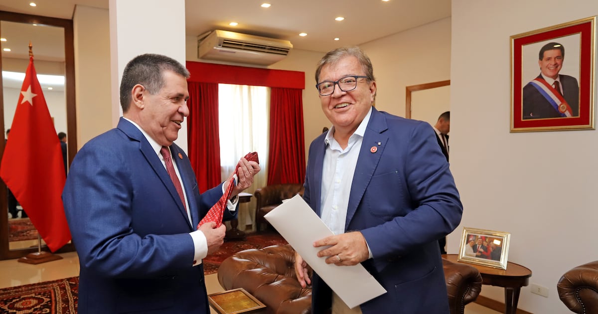 Decisión de OFAC pone fin a un ataque político a Cartes, destaca Nicanor