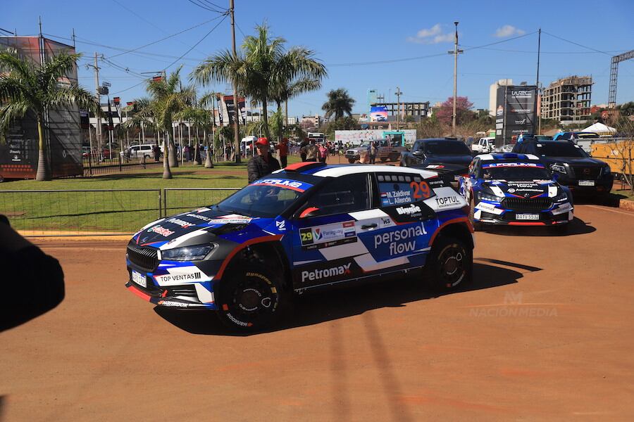 Los diferentes equipos tcnicos realizaron ayer los ltimos ajustes en los talleres.FOTO: PNFILO LEGUIZAMN