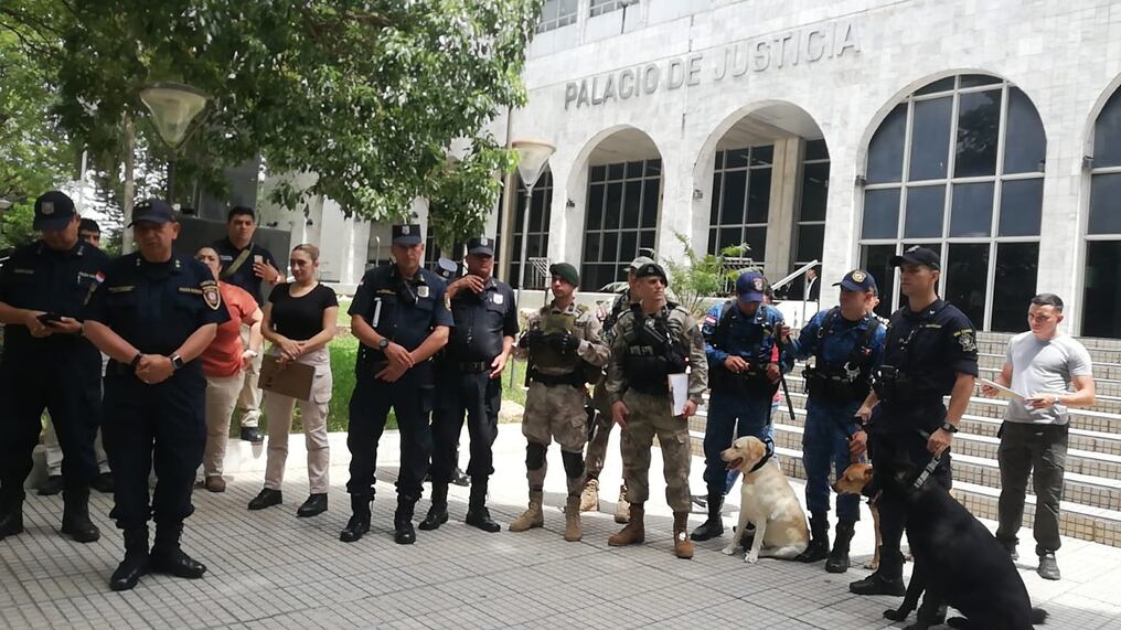 Hace 15 días, el Palacio de Justicia fue evacuado tras reportarse la supuesta colocación de un artefacto explosivo en el interior del edificio ubicado en Sajonia. Foto: Archivo