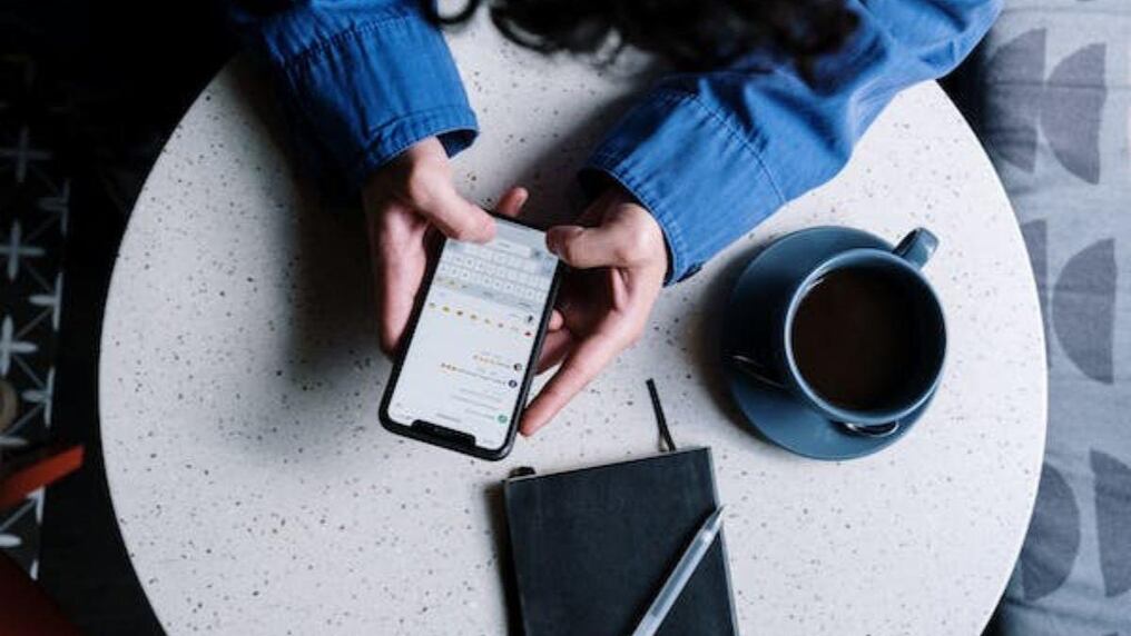 Las supuestas ofertas laborales son anunciadas vía WhatsApp o correo electrónico. Foto: Gentileza