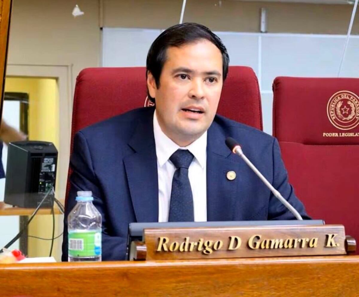 Cartes lanza un guiño a Baruja como vicepresidente y pide unidad en el Partido Colorado — image 1