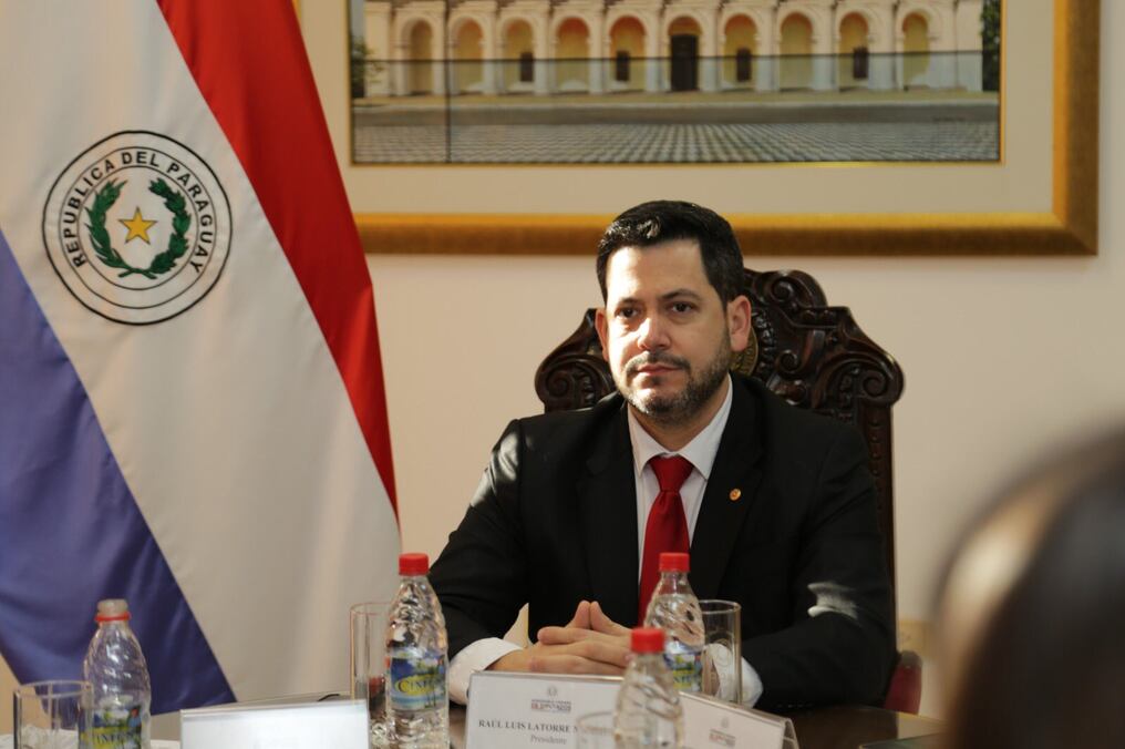 El presidente de Diputados, Raúl Latorre, firmó la resolución por la cual se convoca a sesión preparatoria de la Cámara Baja para definir la Mesa Directiva para el periodo legislativa 2024-2025. Foto: Archivo