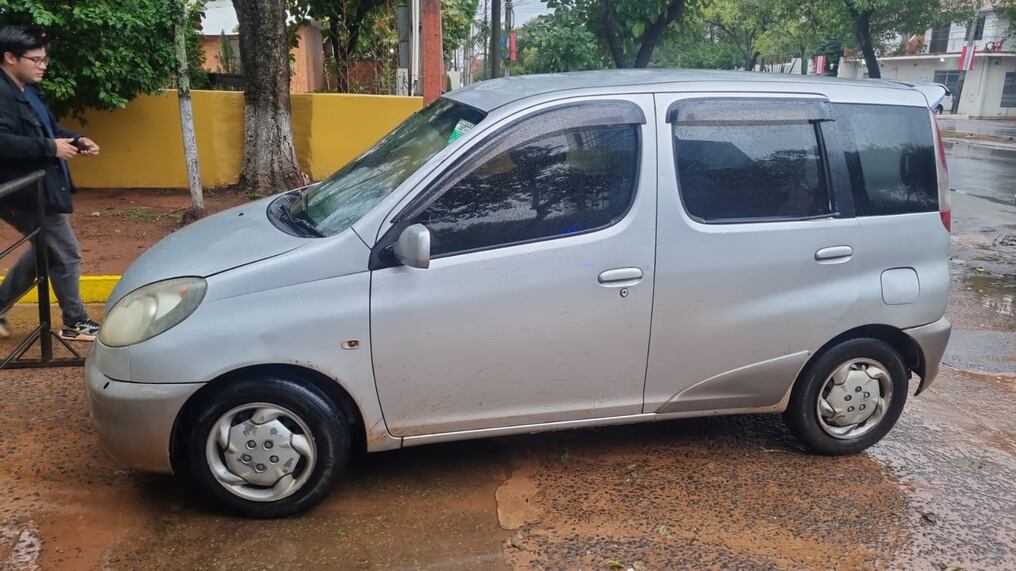  La Policía Nacional logró la recuperación de un auto que fue hurtado en la jurisdicción de la Comisaría 6ta Metropolitana. Foto: Gentileza