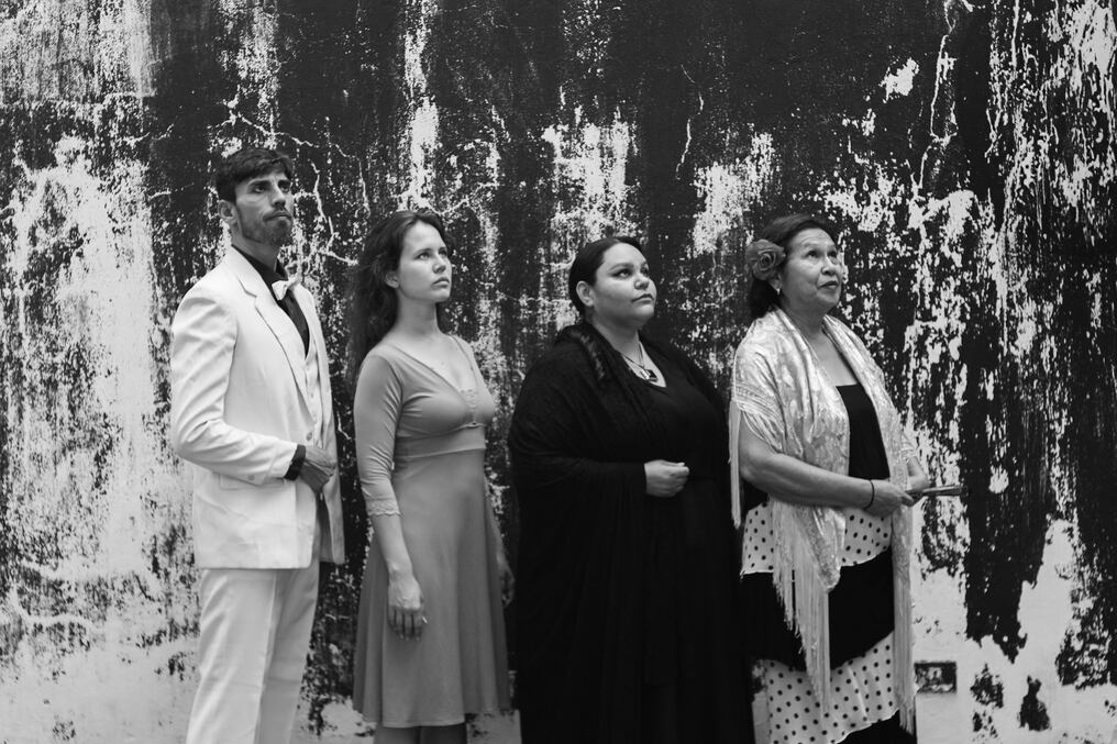 “Por rojo, por marica y por raro” se titula la nueva propuesta de teatro en Asunción. Foto: Gentileza