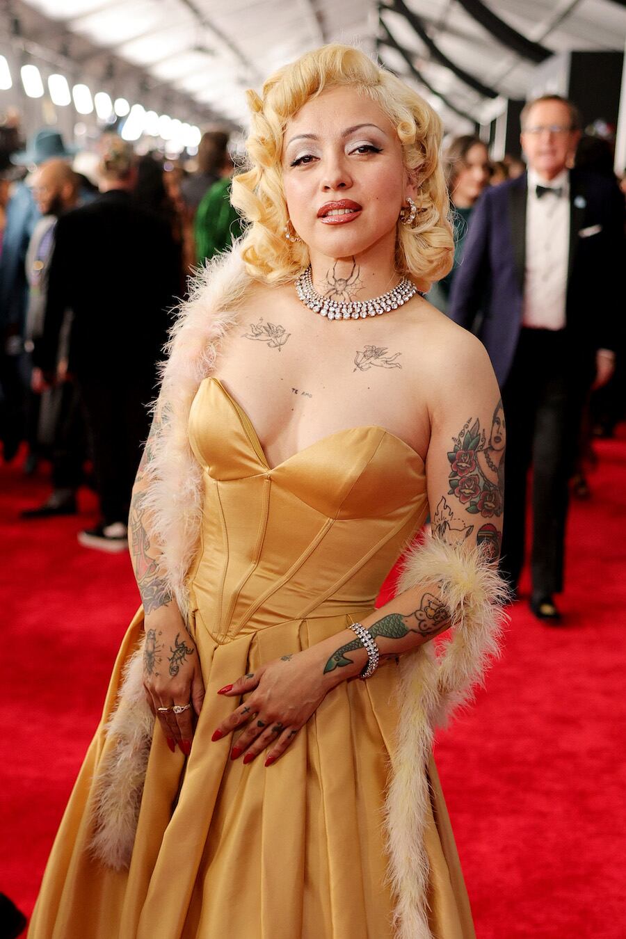 La cantante chilena Mon Laferte con un estilismo que evocaba a Marilyn Monroe