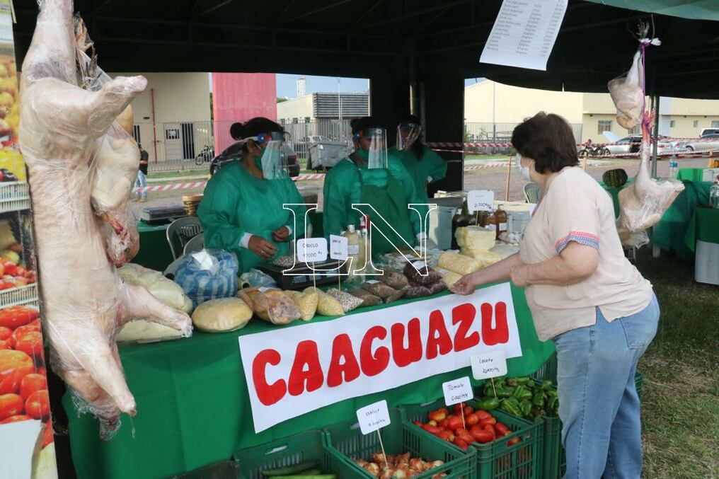 Además de los rubros agrícolas y frutihortícolas, los productores se dedican al ganado vacuno, porcino, ovino, caprino, peces y aves. Foto: Pánfilo Leguizamón
