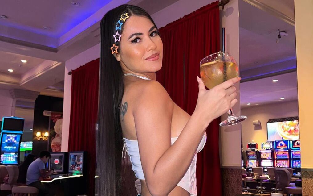 La diva del internet contó que destina parte de su salario a sus ayudas sociales. Foto: @laurysdyva/Instagram