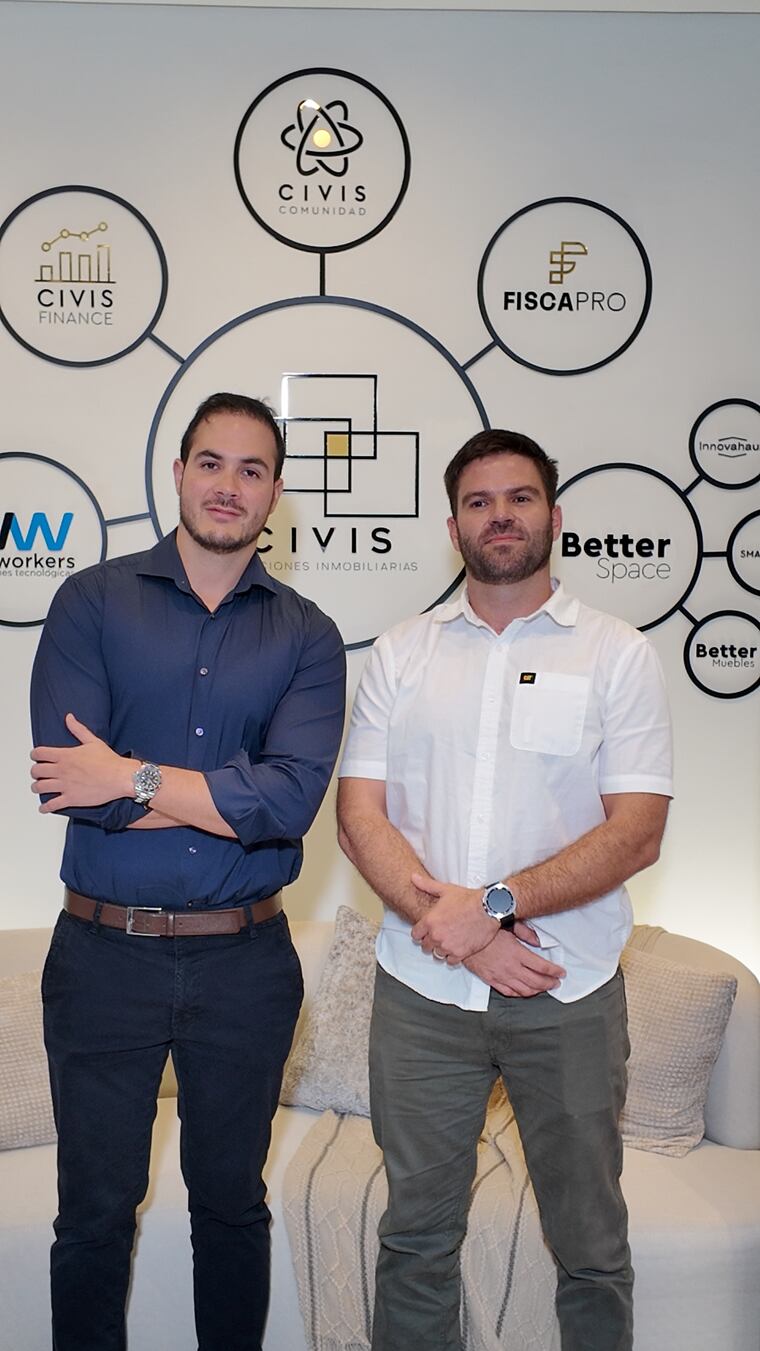 Representantes de ambas firmas celebraron el acuerdo. Foto: Gentileza