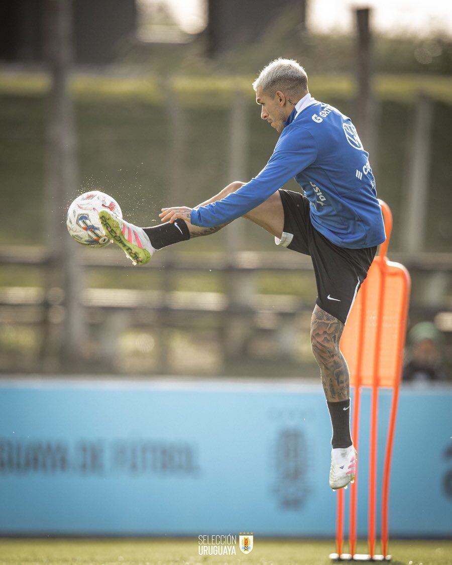 Lucas Torreira vuelve a la convocatoria de la selección uruguaya. Foto: @POZITIFSPORT