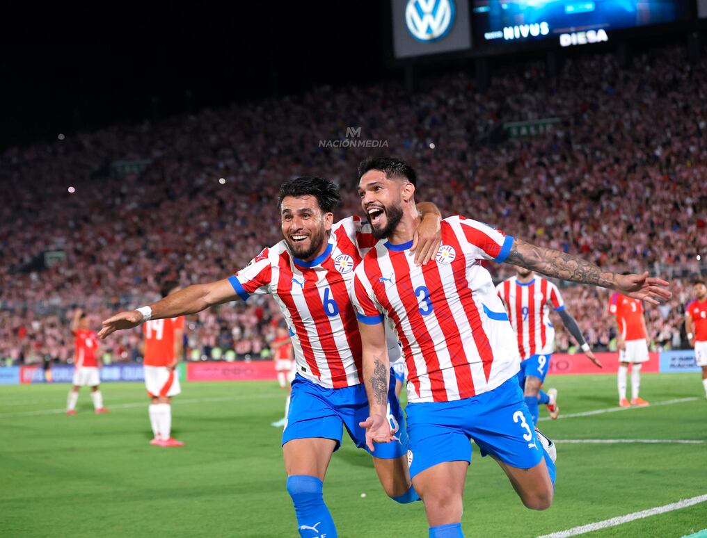 La pasión por la Selección Paraguaya de Fútbol se coronó con un triunfo que acerca a la clasificación para el Mundial. Foto: Jorge Jara