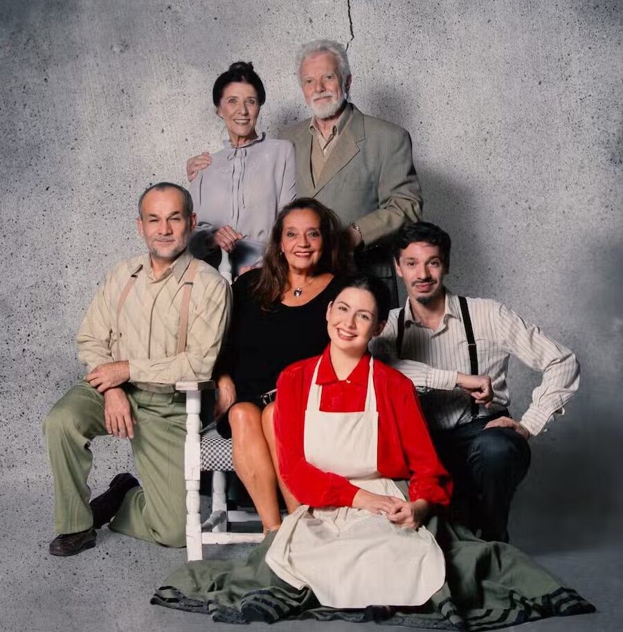 “Mujeres de ceniza” es protagonizada por Pelusa Rubin, Clotilde Cabral, Ana Martini y Margarita Irún