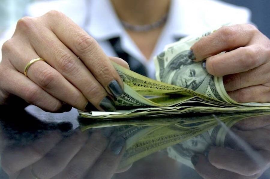 El dólar arrancó la jornada en G. 7.520, mientras que a finales de enero pasado la misma estaba en G. 7.290, lo que equivale una apreciación del 3,1 % frente a la moneda paraguaya. Foto: Archivo