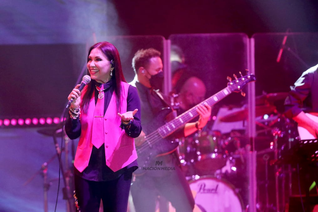 Ana Gabriel aprendió a decir "Rohayhy" gracias al público. Foto: Cristóbal Núñez