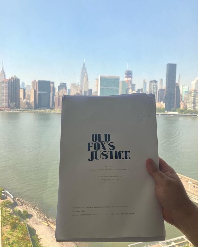 El libreto de “Old Fox's Justice”. Foto: Gentileza