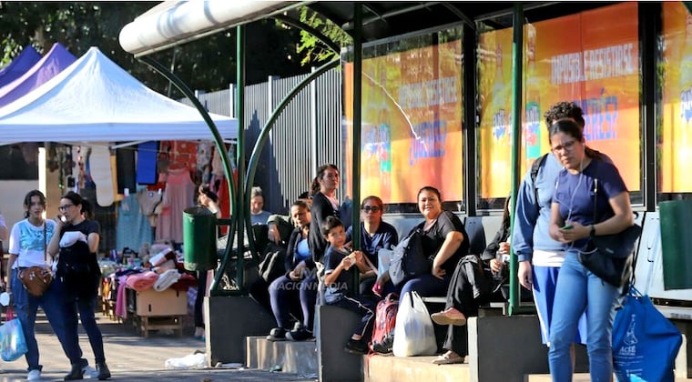 UIP cuestiona paro de buses y pide revisar modelo de subsidios al transporte