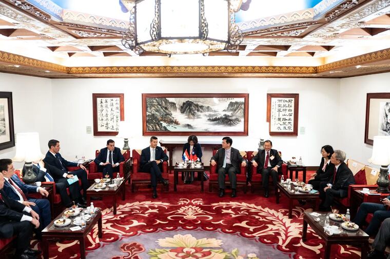 La delegación fue recibida por el canciller de Taiwán.