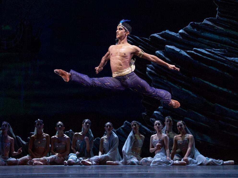 En 2013, ingresó como refuerzo del ballet estable del teatro Colón bajo la dirección de la maestra Lidia Segni. Foto: Instagram