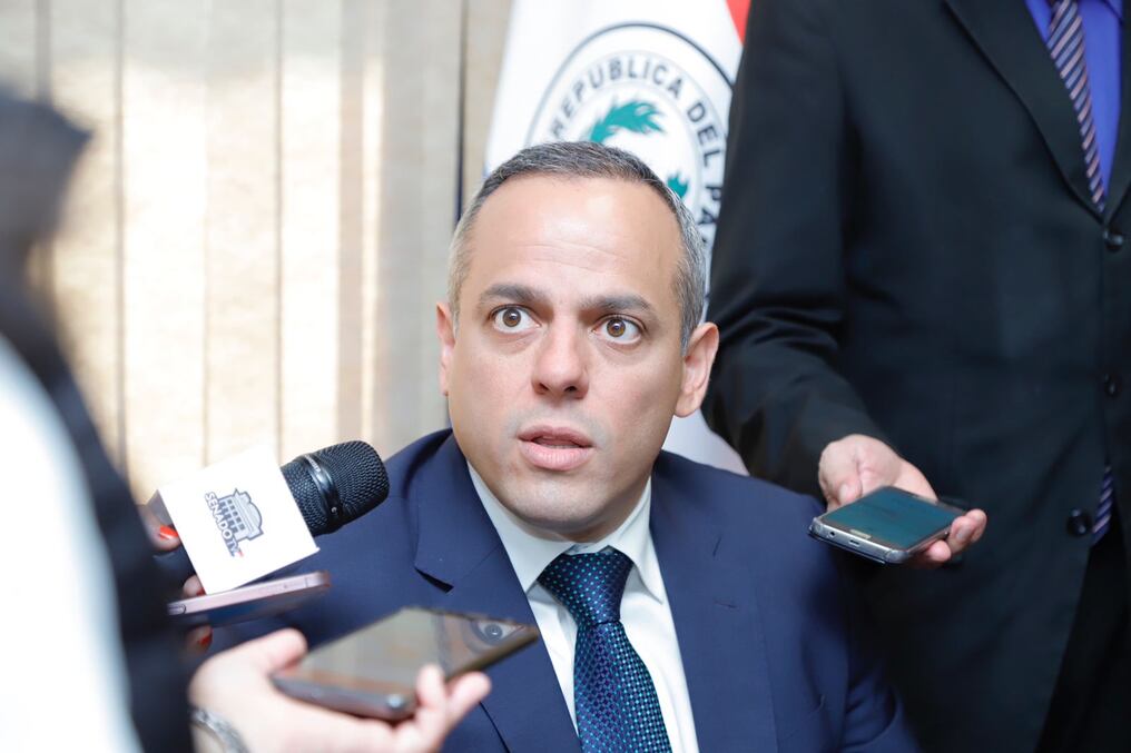 El contralor general de la República, Camilo Benítez, aseguró que en una o dos semanas se contará con el dictamen final de la auditoría desplegada en torno al fallido acueducto del Chaco. Foto: Gentileza