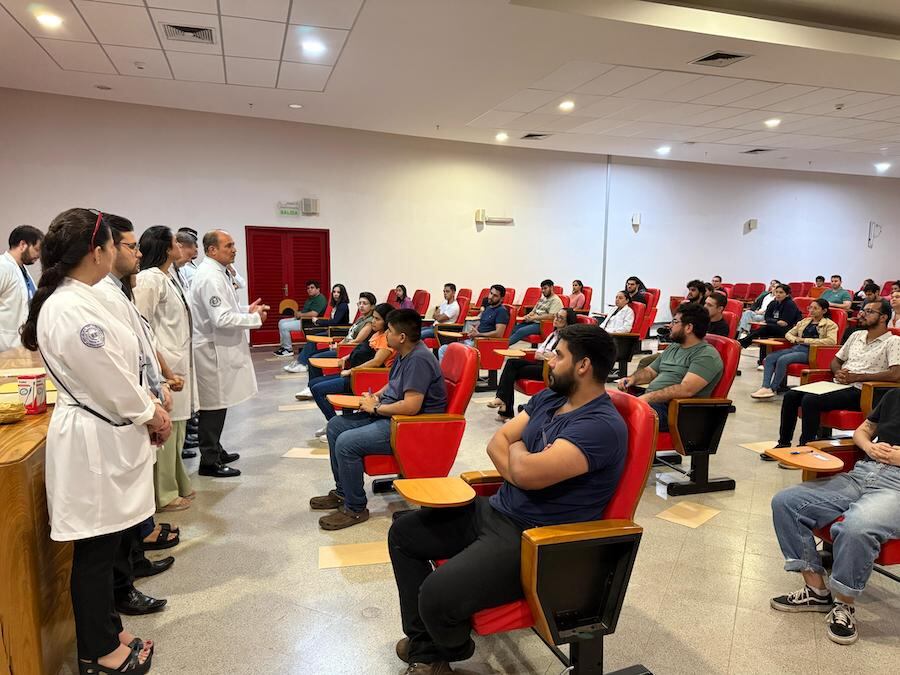 Los médicos se postulan a diversas especialidades para las residencias. Foto: Gentileza