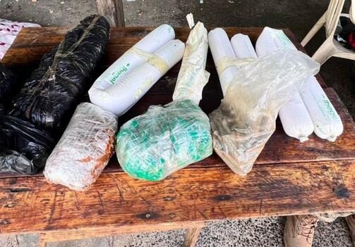 Explosivos, armas de grueso calibre y de fabricación casera fueron incautados de la Penitenciaría Nacional de Tacumbú durante la intervención en el marco de la operación Veneratio. Foto: Gentileza