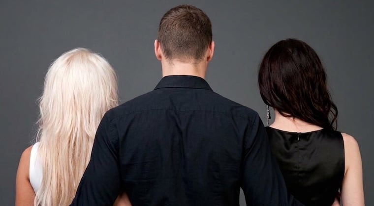 Magistrado “atiende” a juezas y enciende rumores en pasillos de la Corte