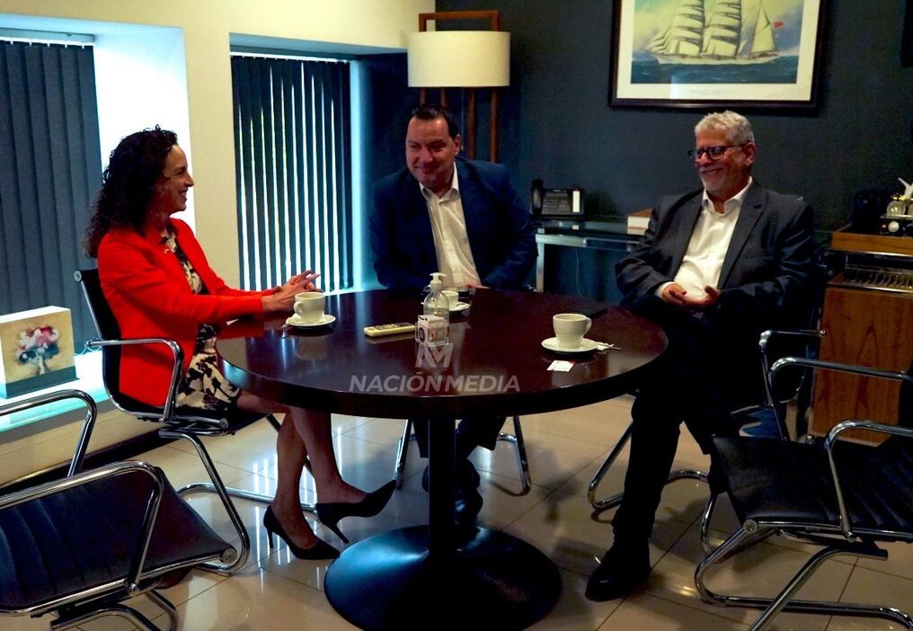La directora de Diplomacia Pública de la Embajada de EE. UU. en Paraguay, Leanne Cannon, visitó Nación Media y se reunió con directivos. Foto: Nación Media