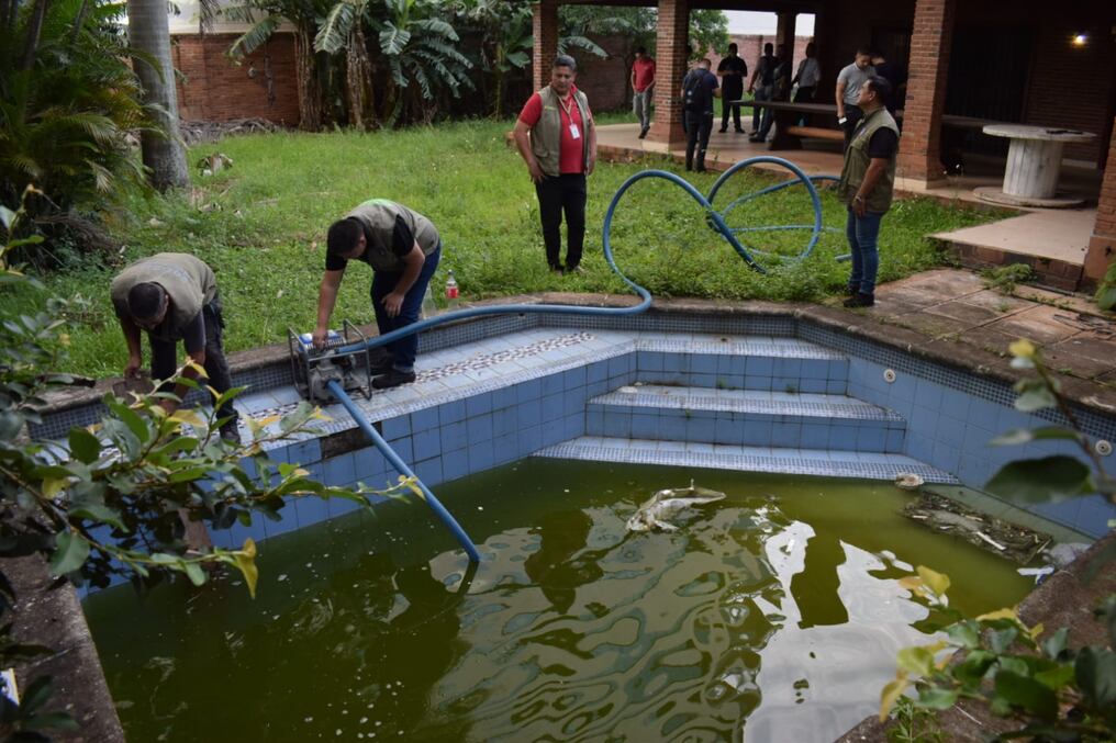 El aumento de los casos de dengue y covid-19, en coinfección, deben alertar a la población a tomar medidas preventivas, según el doctor Carlos Morínigo, gerente de Salud de la previsional. Foto: Gentileza